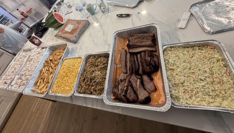 Melvin's BBQ: brisket and pulled pork